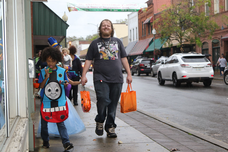 Halloween Trick or Treat Downtown Morganton 2019-9564.JPG